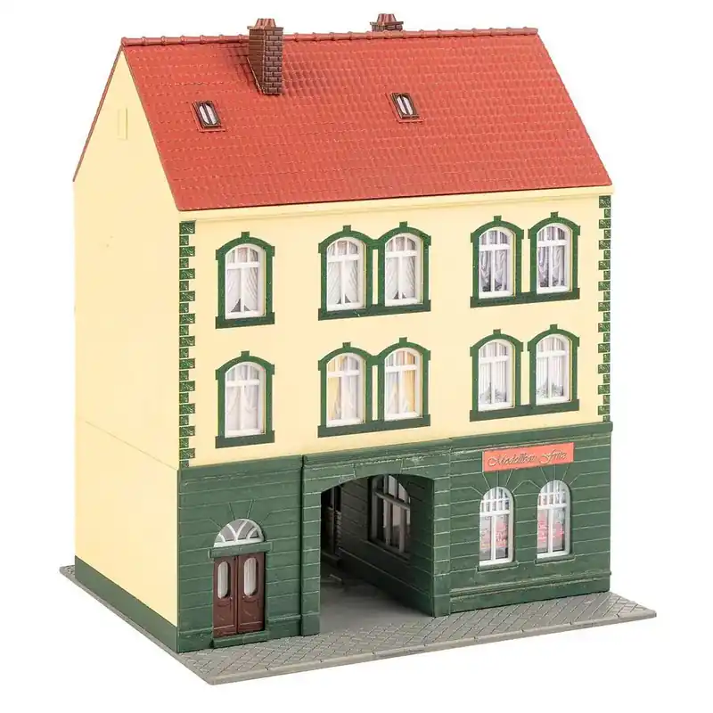Maison de ville avec magasin FALLER 130628 HO 1/87 EP III - 136x125x174mm Super Prix