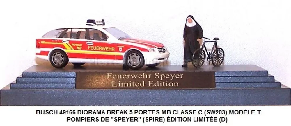*SOLDES* - DIORAMA BREAK 5 PORTES MERCEDES BENZ MB CLASSE C (SW203) MODÈLE T POMPIERS DE SPEYER (SPIRE) ÉDITION LIMITÉE (D) Réduction