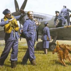 Pas Cher ICM 48081 WWII RAF Pilots and Ground Personnel 39-45