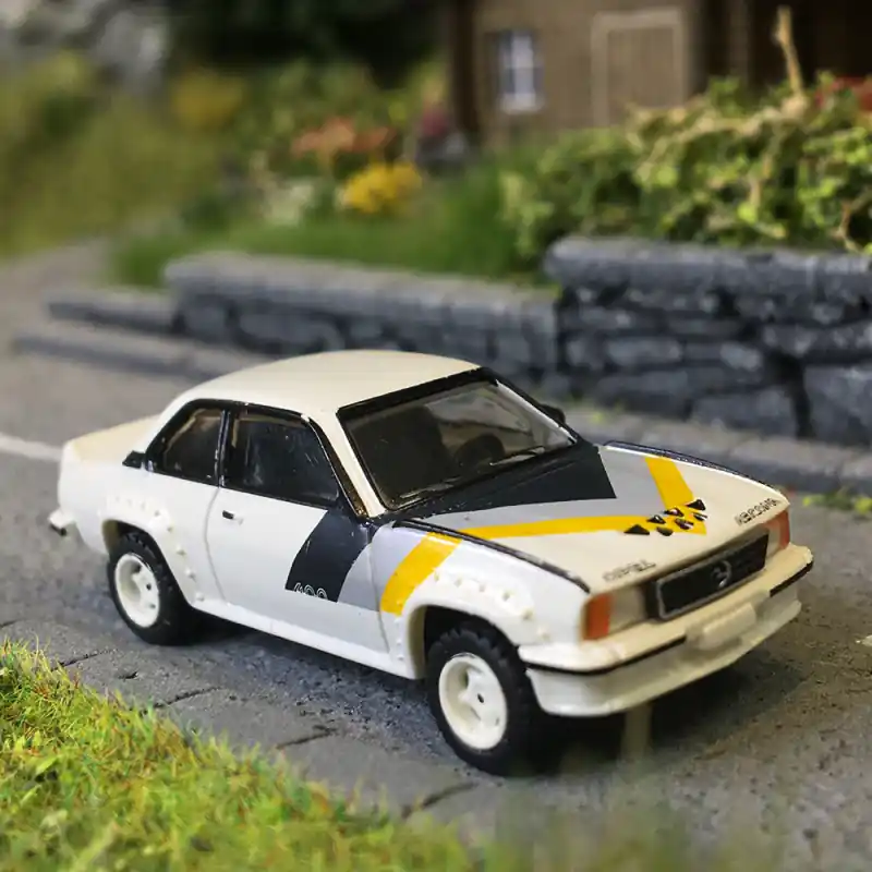 Nouvel Arrivage Opel Ascona B 400, blanc, gris, jaune, 1980 - BREKINA 20770 - HO 1/87