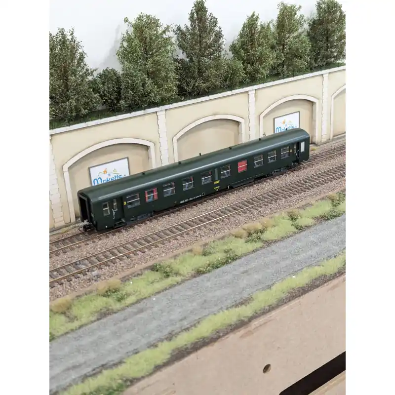Prix Bas Voiture voyageurs USI B10t longue bogie Y24 verte SNCF Ep IVa avec éclairage HO R37 42514