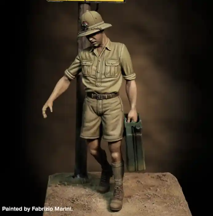Top Vente Royal Model di R. Reale 850 Italian soldier with jerry can