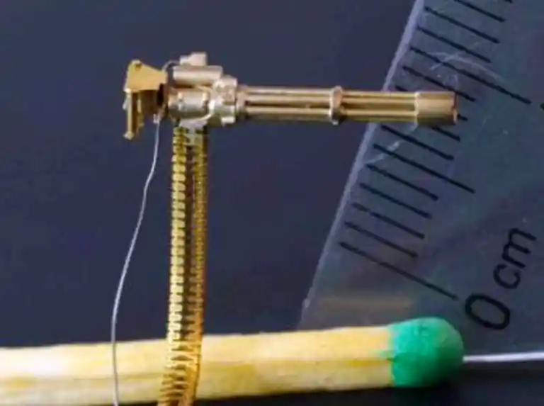 Mini World A7239b M134 Minigun later USA Authentique